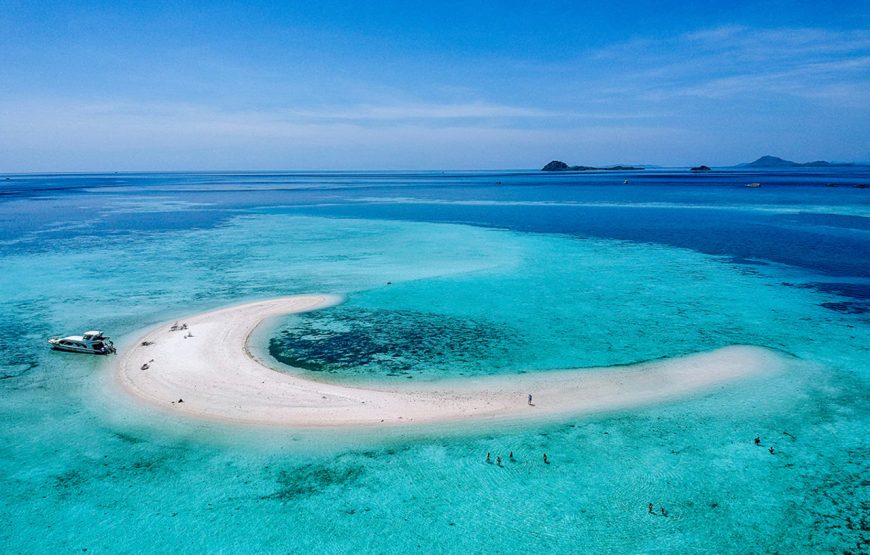 Private Komodo Island by Speedboat